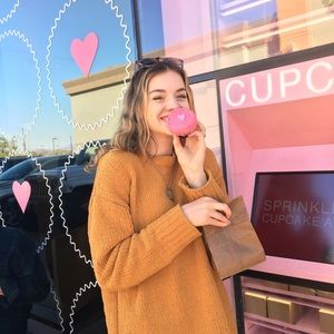 Meet your Posher, Brittney